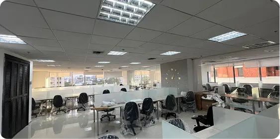 Proyecto de oficinas para At Home Autoglass, empresa BPO con adecuación integral de espacios corporativos
